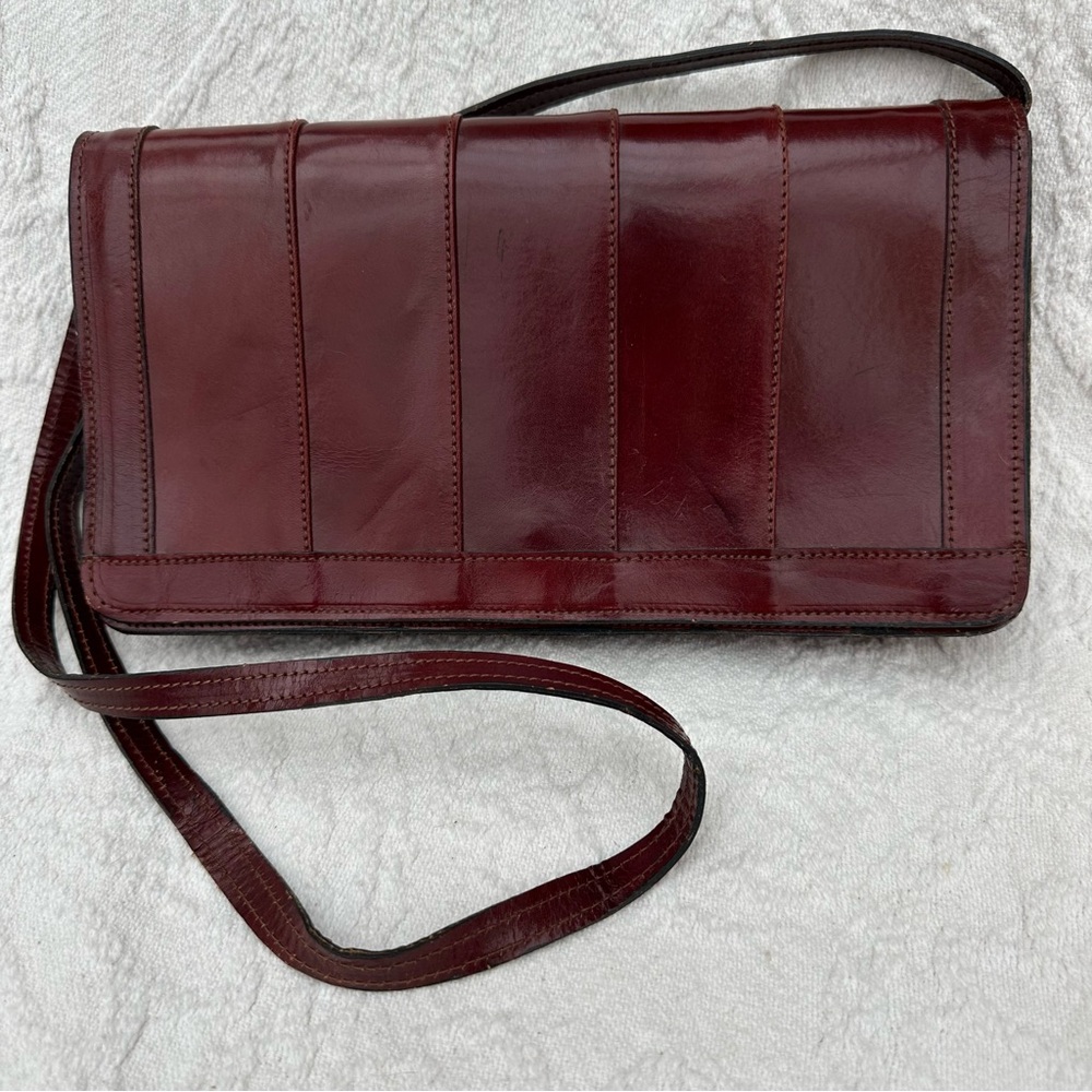 Vintage Shoulder Bag & Clutch